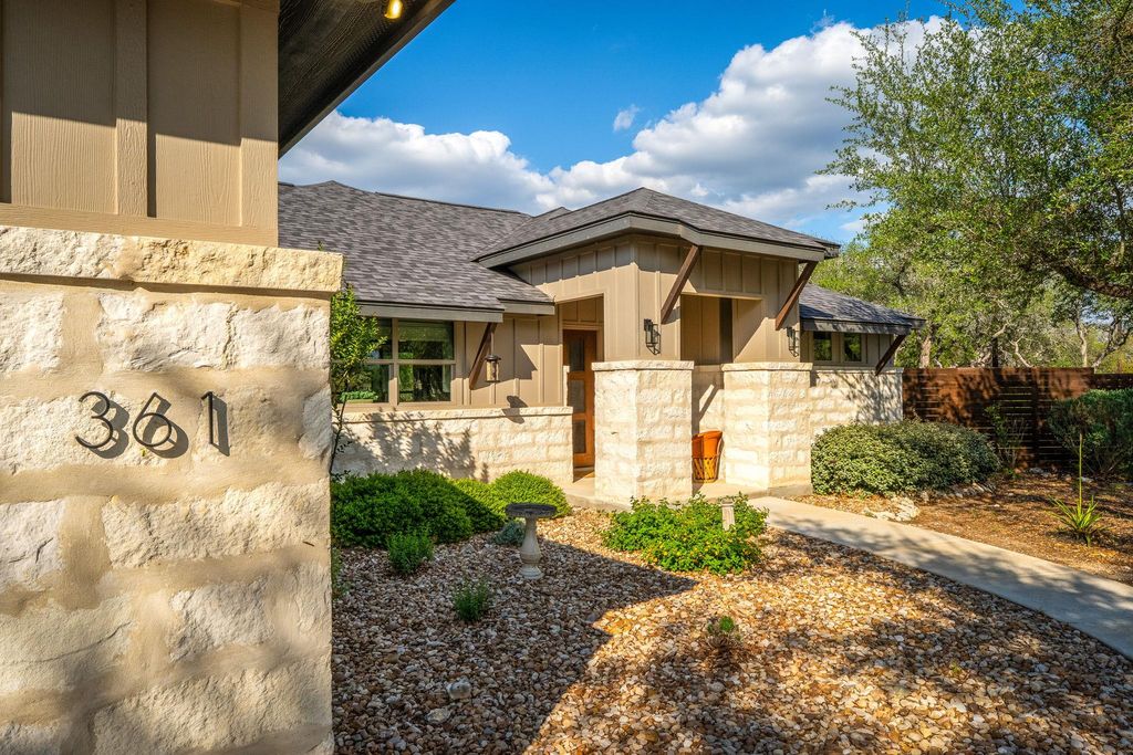 361 Rolling View CT, Canyon Lake, TX 78133