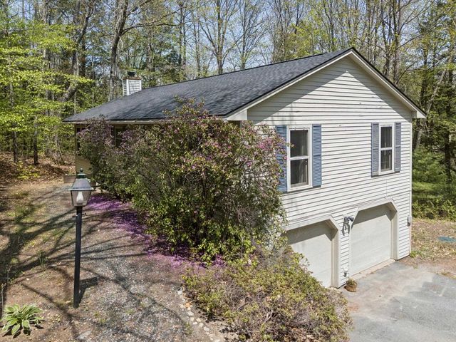 104 Greensward Drive, Grantham, NH 03753