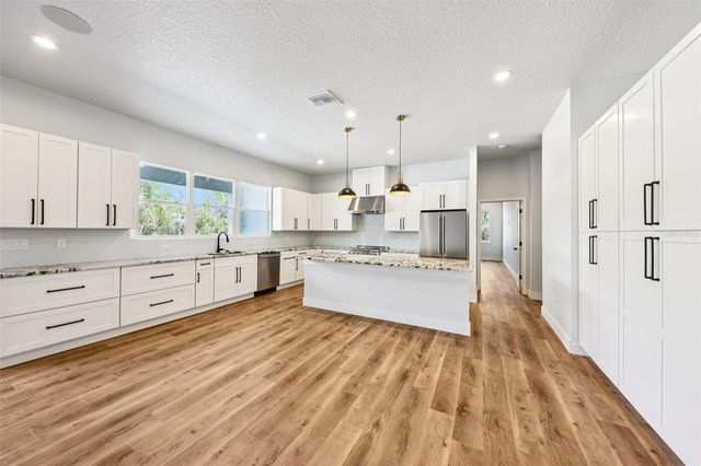 1623 MAGNOLIA AVENUE, Deland, FL 32724