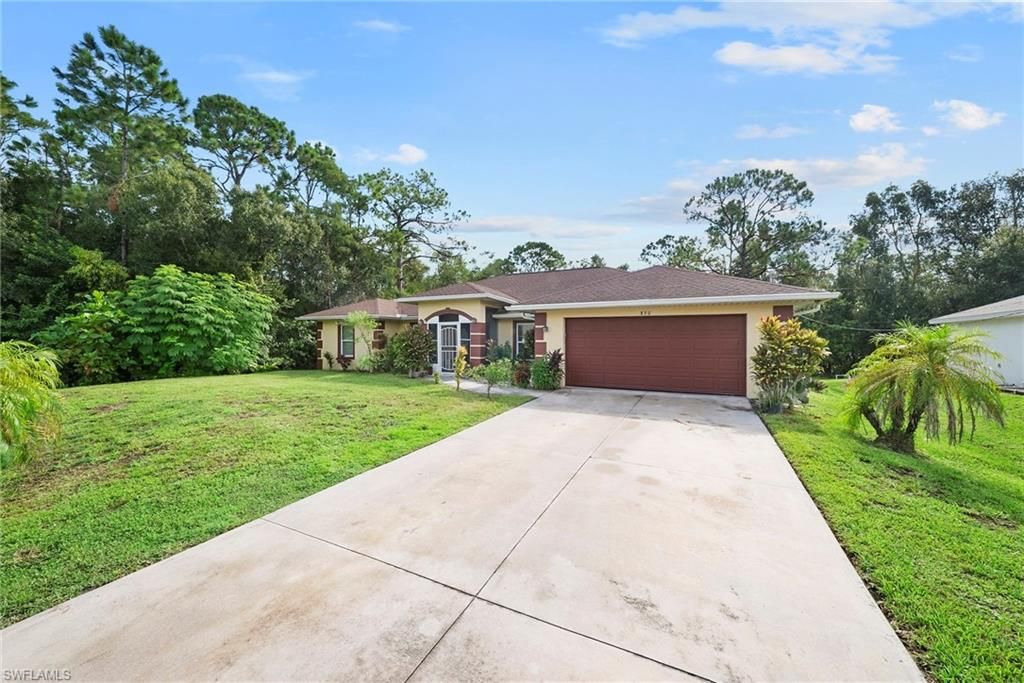 830 Albany AVE, LEHIGH ACRES, FL 33971 — photo 2