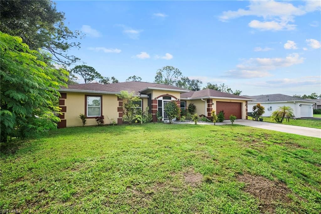 830 Albany AVE, LEHIGH ACRES, FL 33971 — photo 3