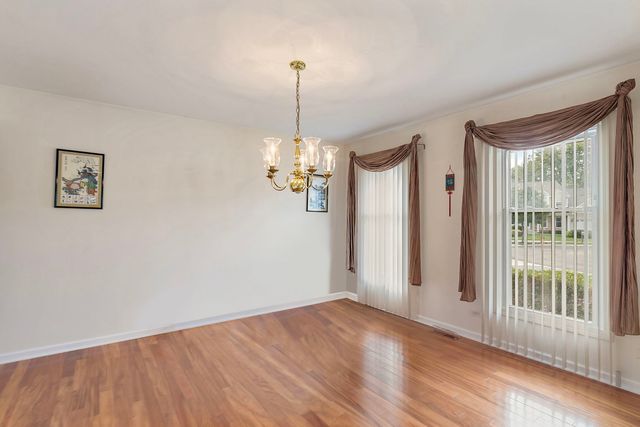 2404 Baldwin Court, Schaumburg, IL 60193