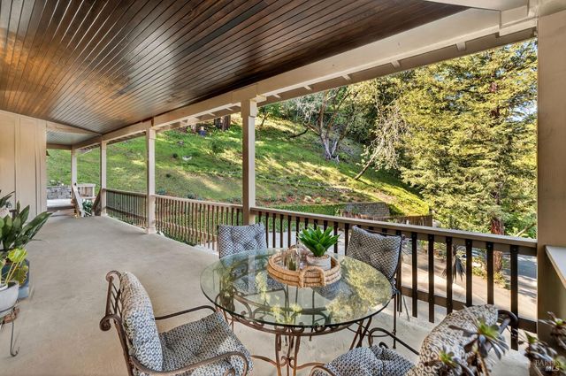 3425 Redwood Rd, Napa, CA 94558