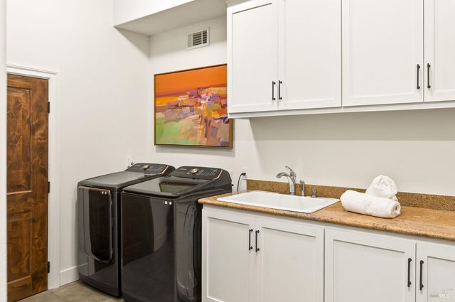 3425 Redwood Rd, Napa, CA 94558