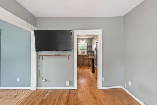 571 Front Avenue, Saint Paul, MN 55117