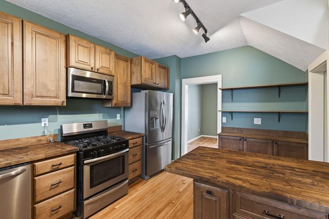 571 Front Avenue, Saint Paul, MN 55117