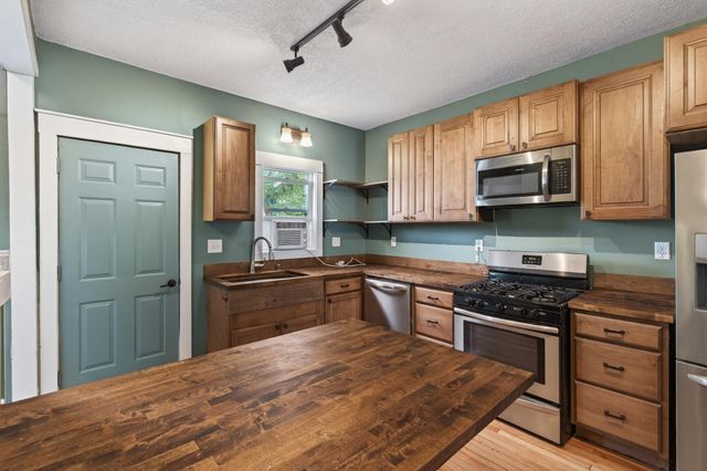 571 Front Avenue, Saint Paul, MN 55117
