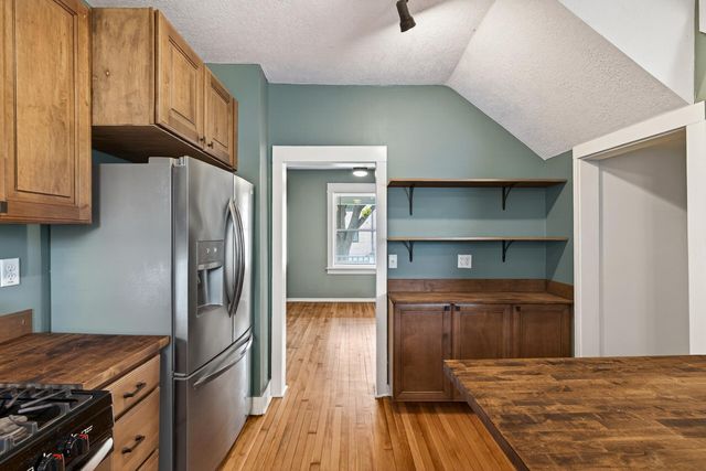 571 Front Avenue, Saint Paul, MN 55117