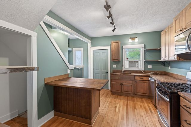 571 Front Avenue, Saint Paul, MN 55117