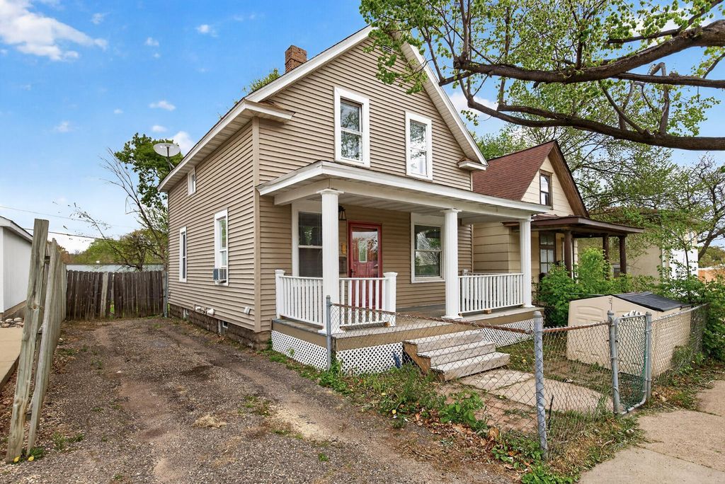 571 Front Avenue, Saint Paul, MN 55117