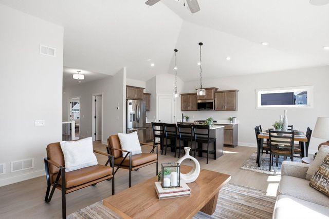 9653 Cedarwood Court, Inver Grove Heights, MN 55076
