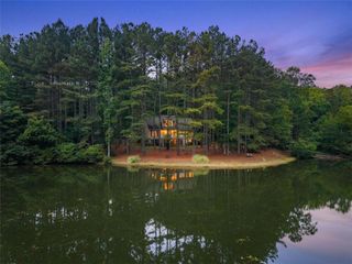 404 Golden Delicious Road, Clarkesville, GA 30523