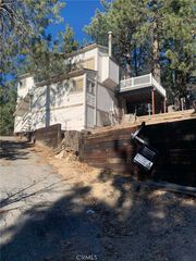 32490 Scandia Drive, Running Springs, CA 92382