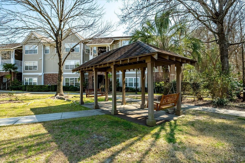 Image 37 of property listing at 188 Midland Parkway Apt 105, Summerville, SC 29485