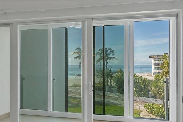 2110 BENJAMIN FRANKLIN DRIVE 303, Sarasota, FL 34236