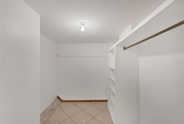 2110 BENJAMIN FRANKLIN DRIVE 303, Sarasota, FL 34236