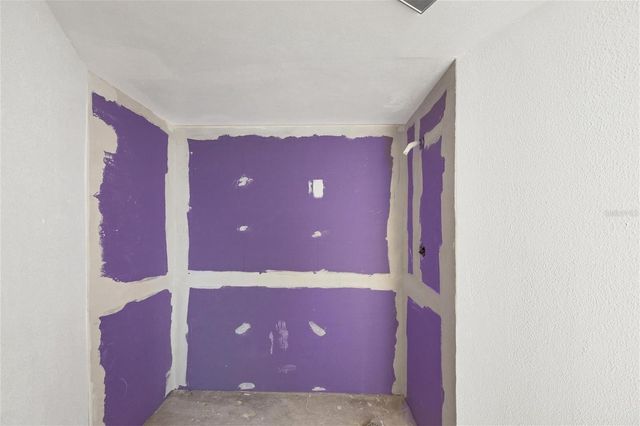 2110 BENJAMIN FRANKLIN DRIVE 303, Sarasota, FL 34236