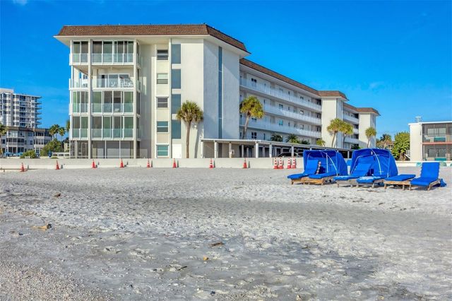 2110 BENJAMIN FRANKLIN DRIVE 303, Sarasota, FL 34236