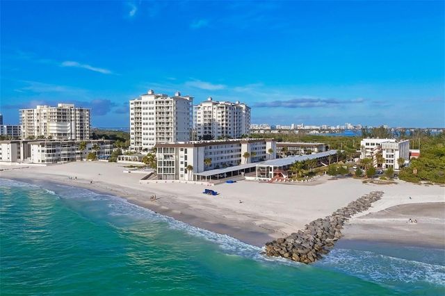 2110 BENJAMIN FRANKLIN DRIVE 303, Sarasota, FL 34236