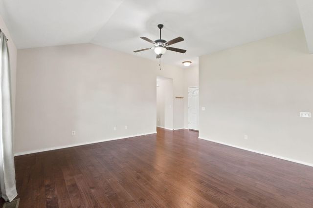1101 S Venice Avenue, Republic, MO 65738