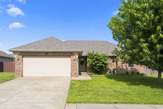 1101 S Venice Avenue, Republic, MO 65738