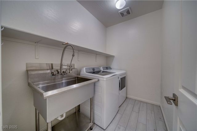 6431 Sundance Street, Pahrump, NV 89061