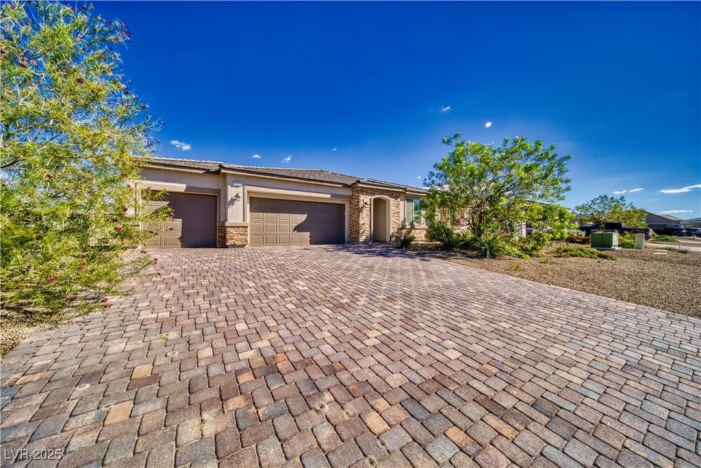 6431 Sundance Street, Pahrump, NV 89061