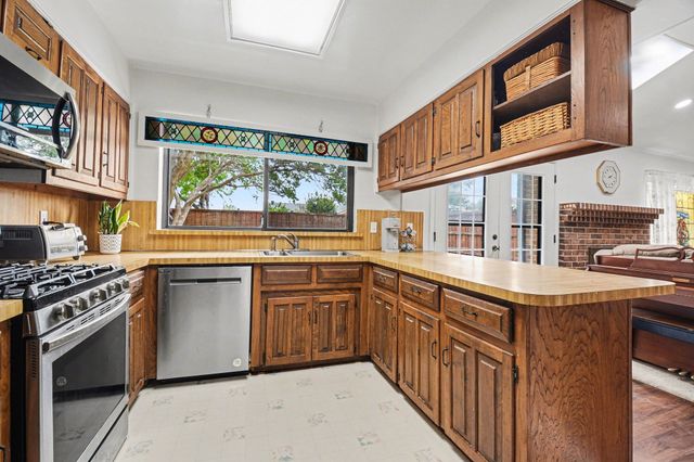 1738 Glouchester Drive, Garland, TX 75044