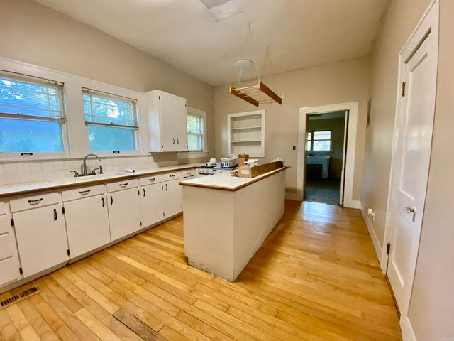 310 Helen Street, Camden, AR 71701