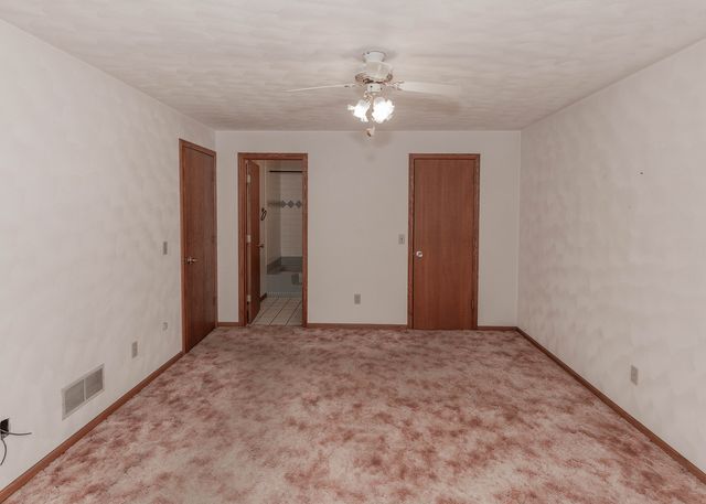 9554 Rock River View, Colona, IL 61241
