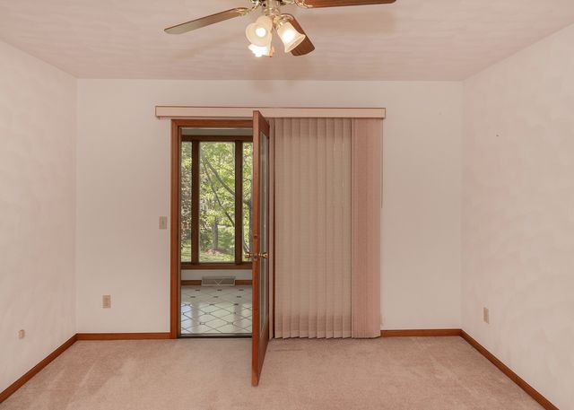 9554 Rock River View, Colona, IL 61241