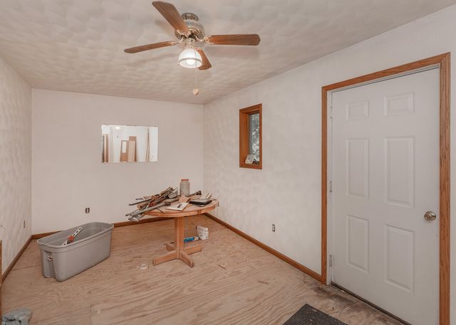 9554 Rock River View, Colona, IL 61241