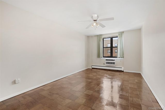 25 Stewart Place 615, Mount Kisco, NY 10549