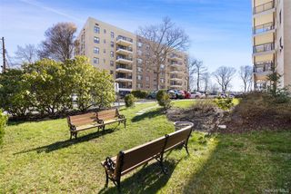 25 Stewart Place 615, Mount Kisco, NY 10549
