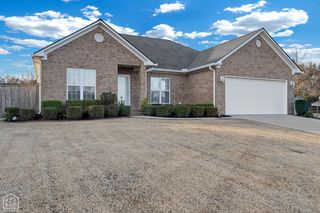 4009 Cypress Moss Cove, Jonesboro, AR 72401