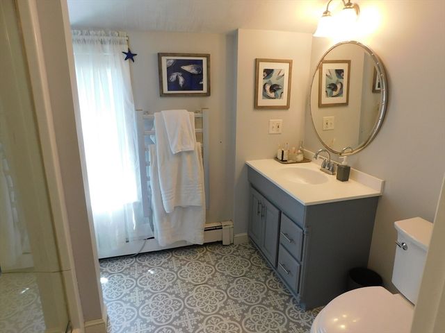 29 Howard, Hamilton, MA 01982