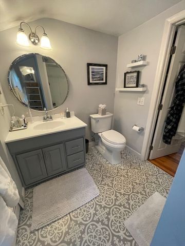 29 Howard, Hamilton, MA 01982