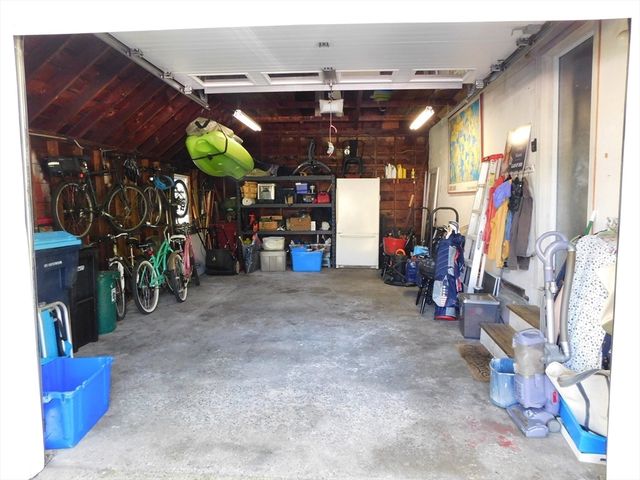 29 Howard, Hamilton, MA 01982