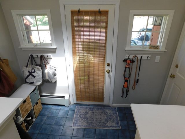 29 Howard, Hamilton, MA 01982