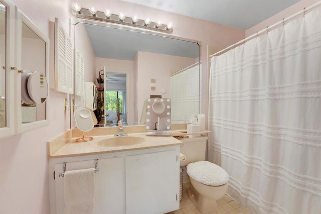 1109 Duncan Circle 203, Palm Beach Gardens, FL 33418