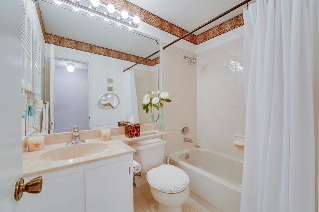 1109 Duncan Circle 203, Palm Beach Gardens, FL 33418