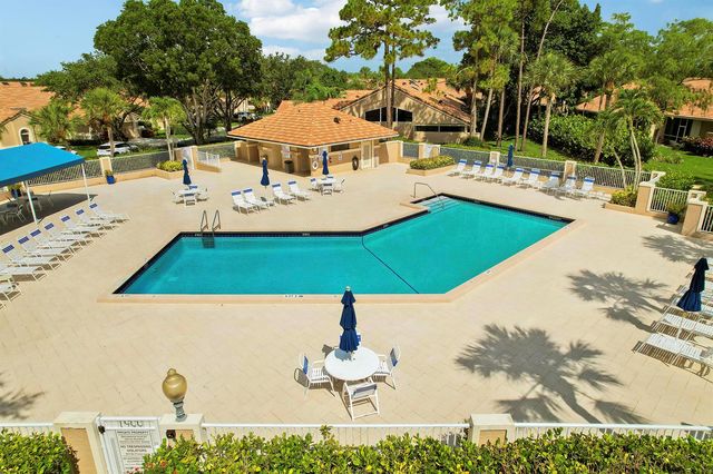 1109 Duncan Circle 203, Palm Beach Gardens, FL 33418