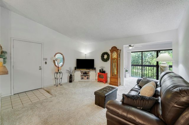 1109 Duncan Circle 203, Palm Beach Gardens, FL 33418
