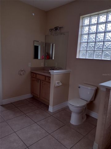 592 DOWLING CIRCLE, Lady Lake, FL 32159