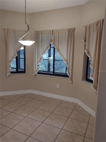 592 DOWLING CIRCLE, Lady Lake, FL 32159