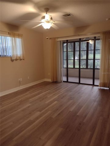 592 DOWLING CIRCLE, Lady Lake, FL 32159