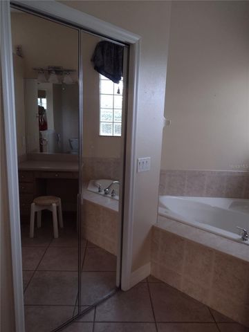 592 DOWLING CIRCLE, Lady Lake, FL 32159