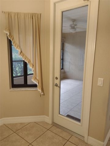 592 DOWLING CIRCLE, Lady Lake, FL 32159