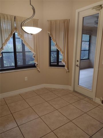 592 DOWLING CIRCLE, Lady Lake, FL 32159