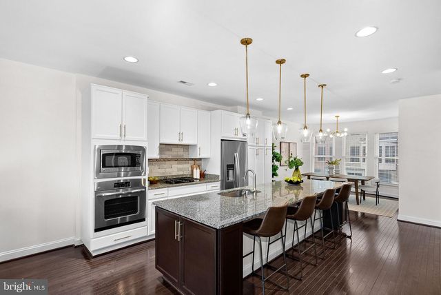 20401 CODMAN DR, Ashburn, VA 20147